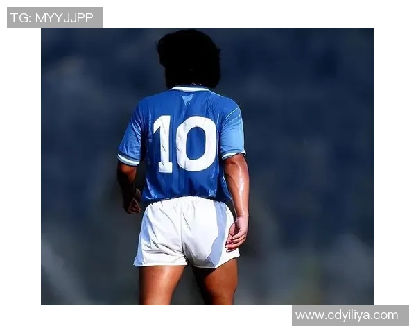 英国蓝色足球明星盘点及其辉煌成就与影响力分析