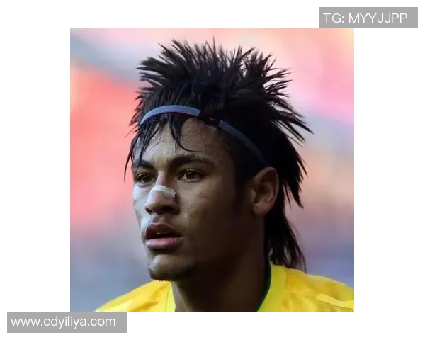 脏辫头足球明星的崛起与影响力解析:从街头到绿茵场的传奇之路